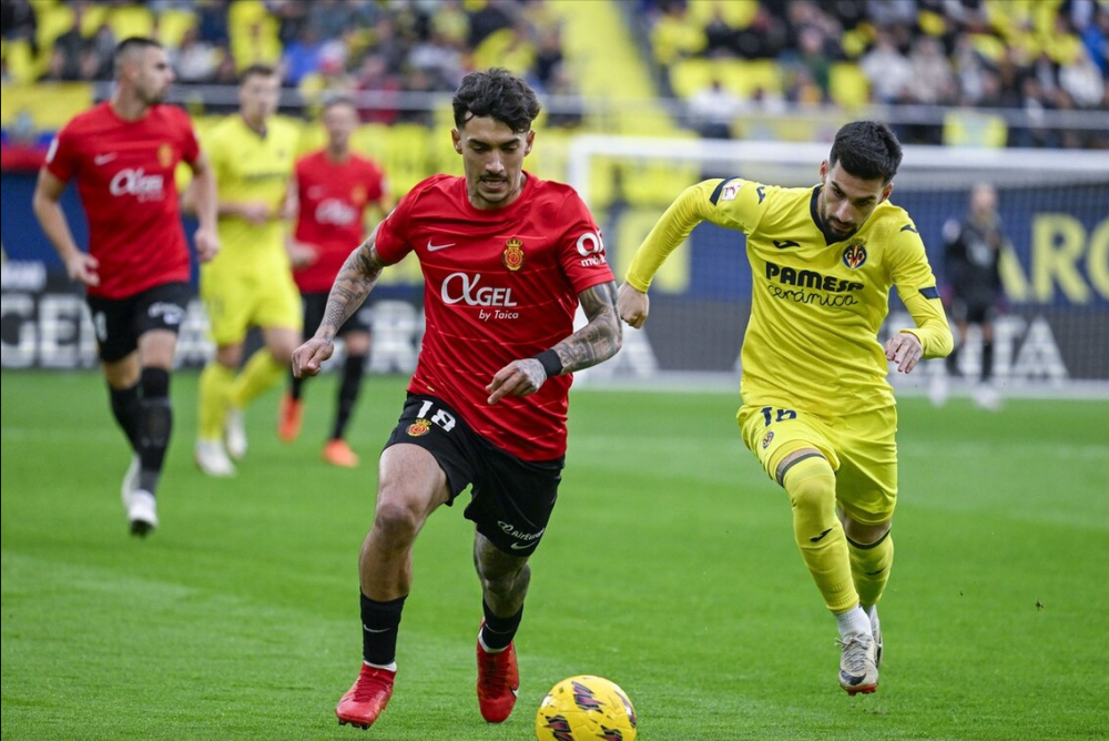 包含里昂战平巴萨，梅西补时绝平西甲的词条